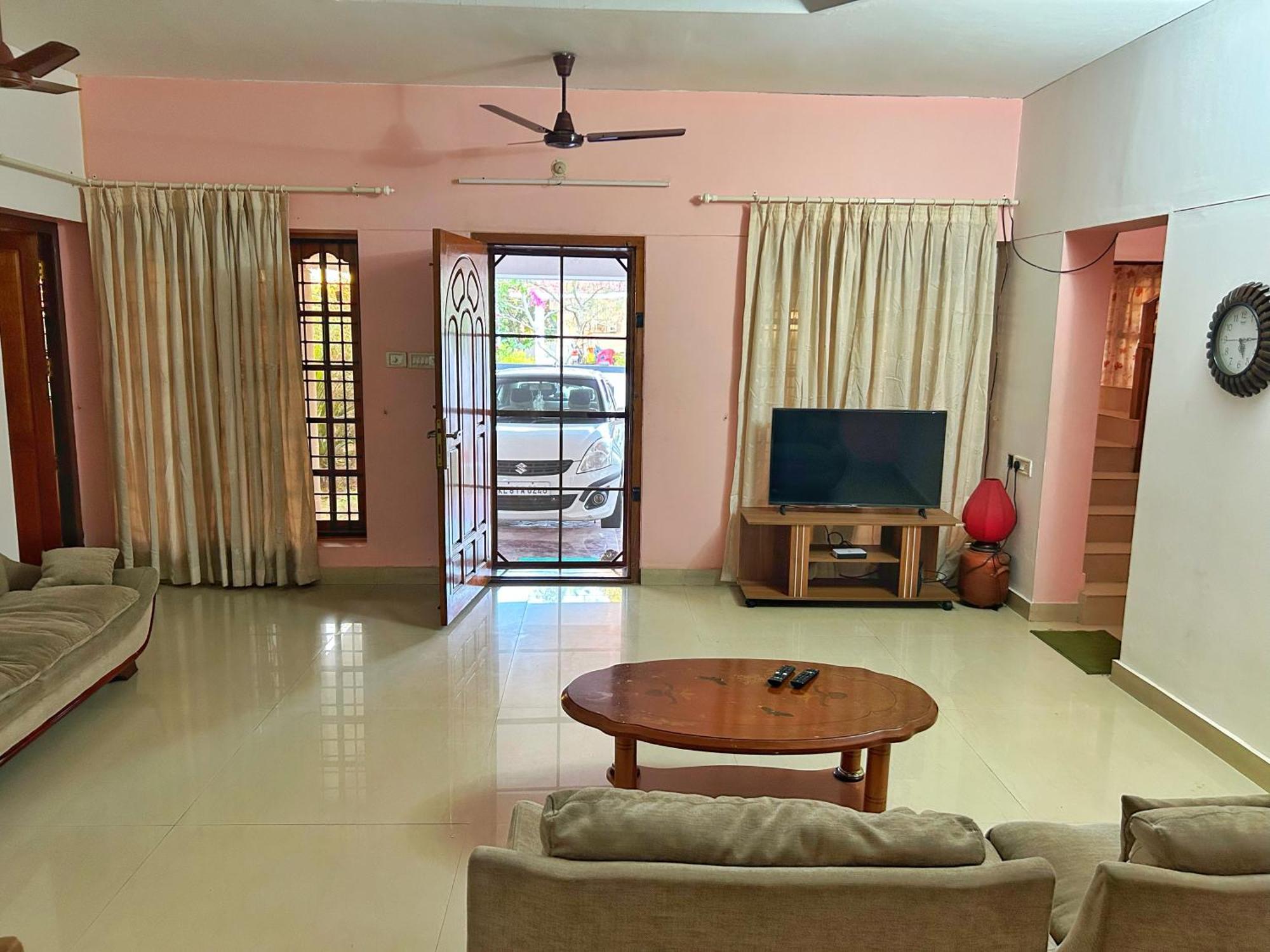La Casa Trivandrum 4 Bhk Ac Luxury Villa At City Centre, Just 6 Kms To Airport Thiruvananthapuram Exteriér fotografie