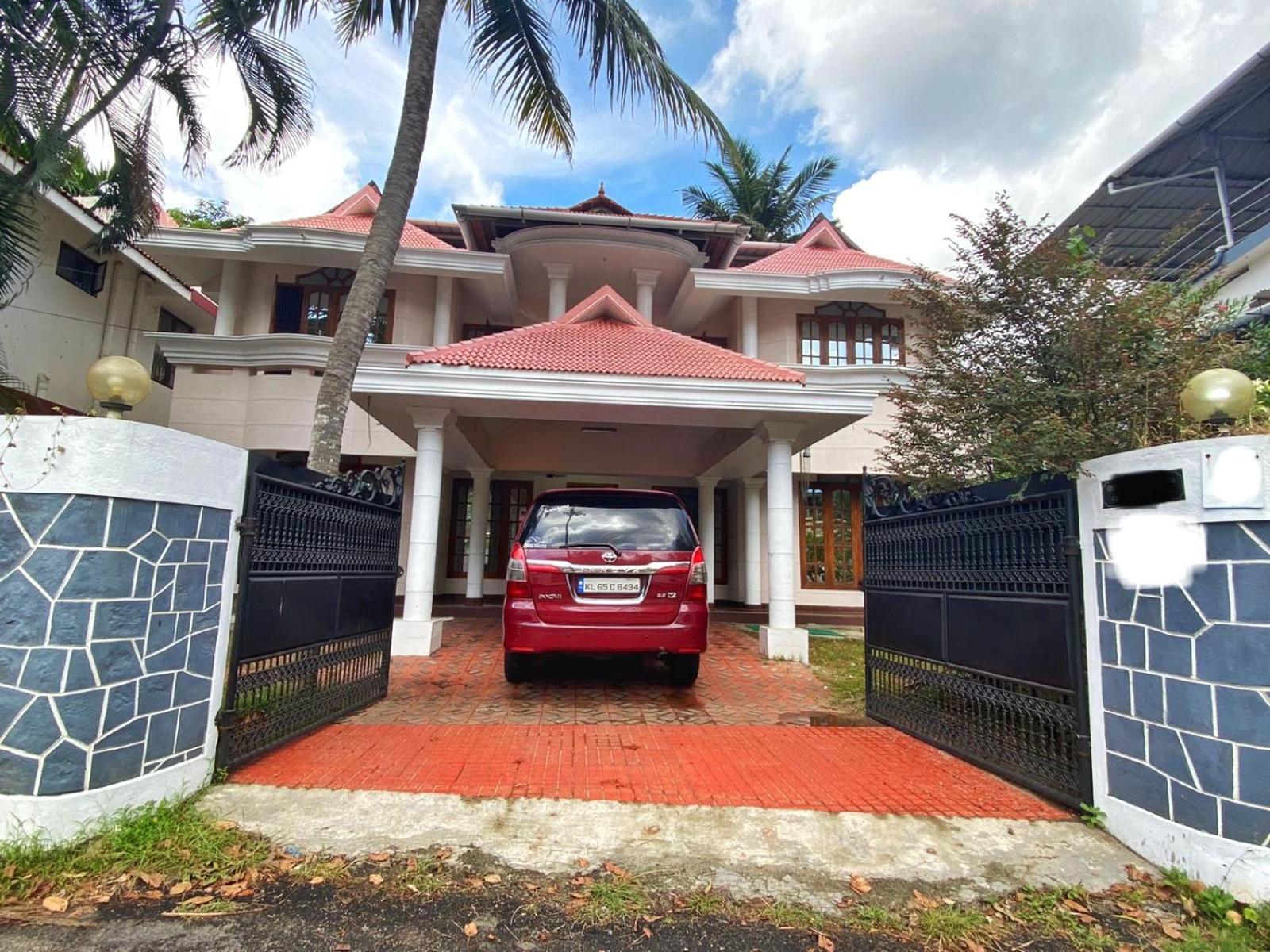 La Casa Trivandrum 4 Bhk Ac Luxury Villa At City Centre, Just 6 Kms To Airport Thiruvananthapuram Exteriér fotografie