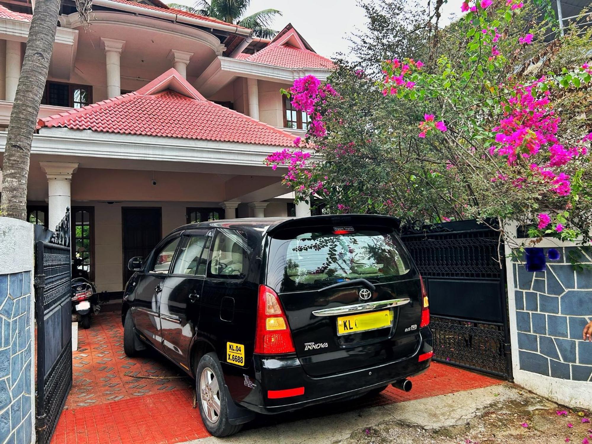 La Casa Trivandrum 4 Bhk Ac Luxury Villa At City Centre, Just 6 Kms To Airport Thiruvananthapuram Exteriér fotografie