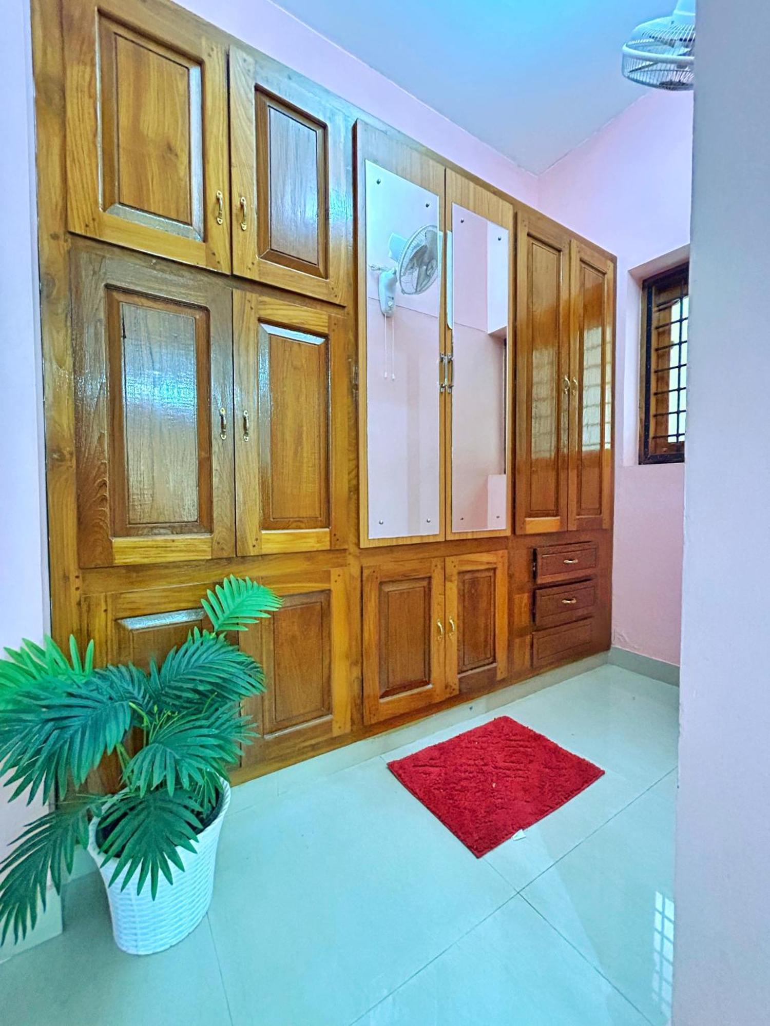 La Casa Trivandrum 4 Bhk Ac Luxury Villa At City Centre, Just 6 Kms To Airport Thiruvananthapuram Exteriér fotografie