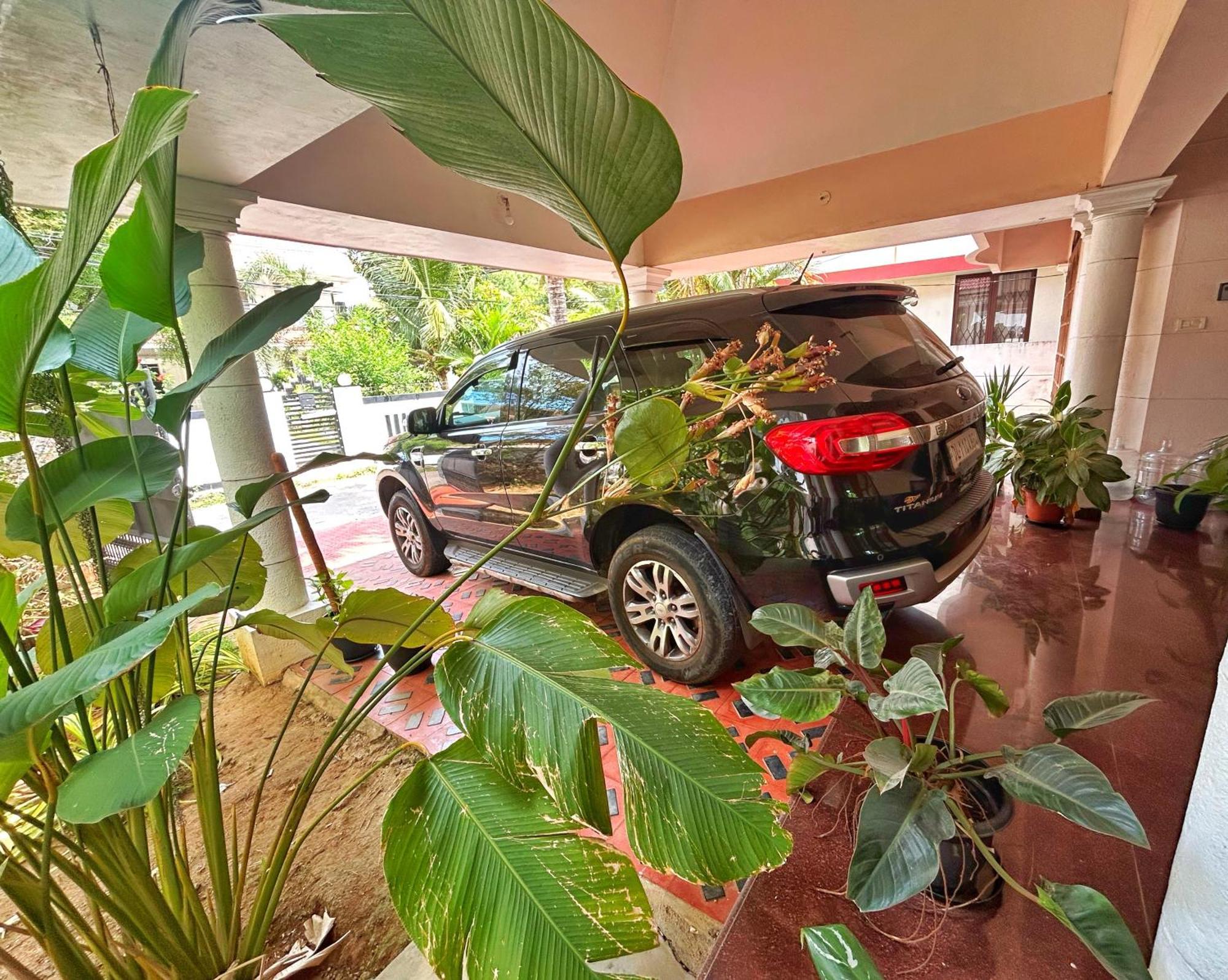 La Casa Trivandrum 4 Bhk Ac Luxury Villa At City Centre, Just 6 Kms To Airport Thiruvananthapuram Exteriér fotografie