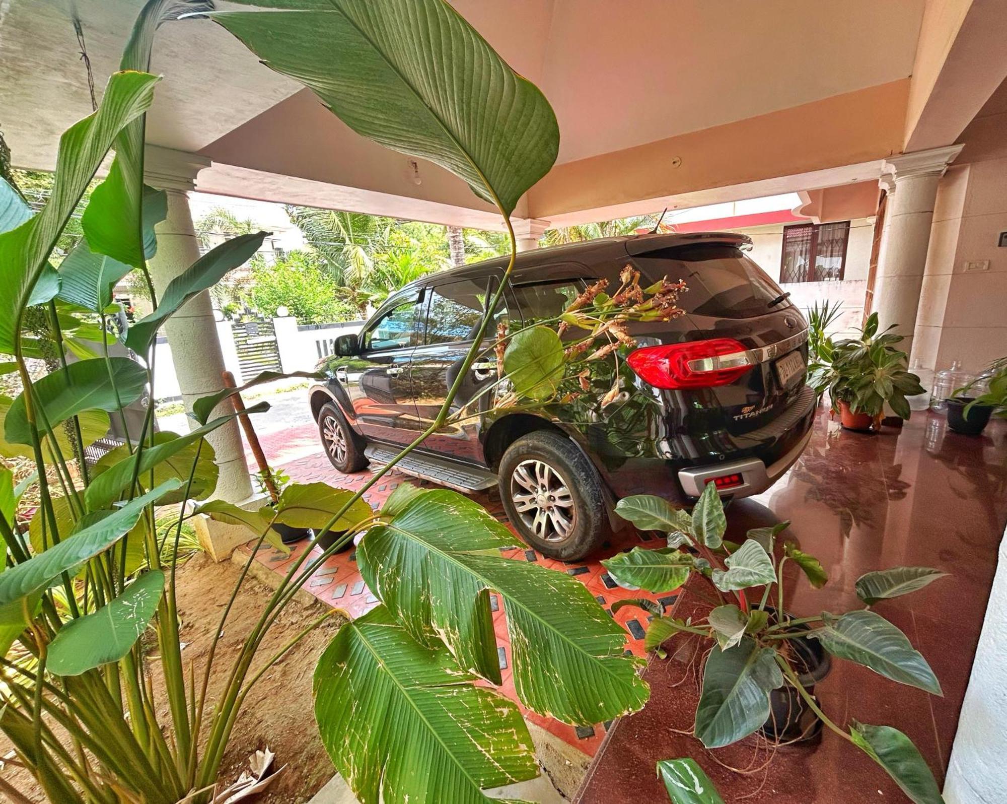 La Casa Trivandrum 4 Bhk Ac Luxury Villa At City Centre, Just 6 Kms To Airport Thiruvananthapuram Exteriér fotografie