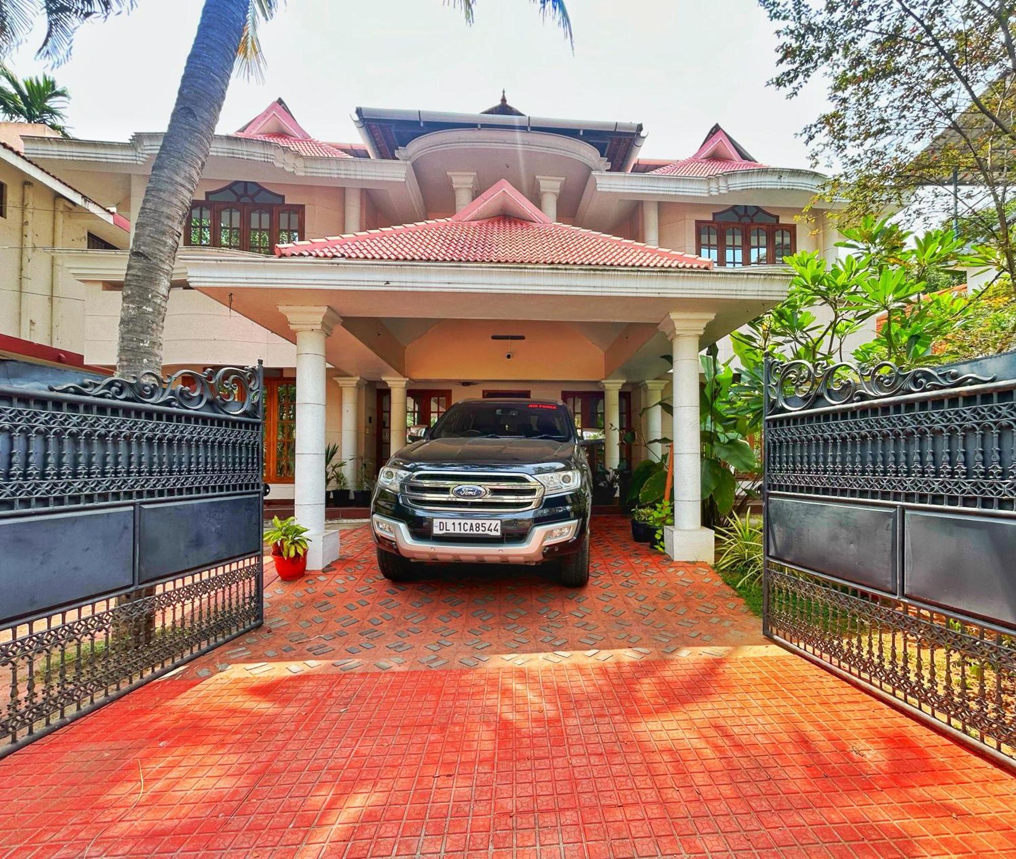La Casa Trivandrum 4 Bhk Ac Luxury Villa At City Centre, Just 6 Kms To Airport Thiruvananthapuram Exteriér fotografie